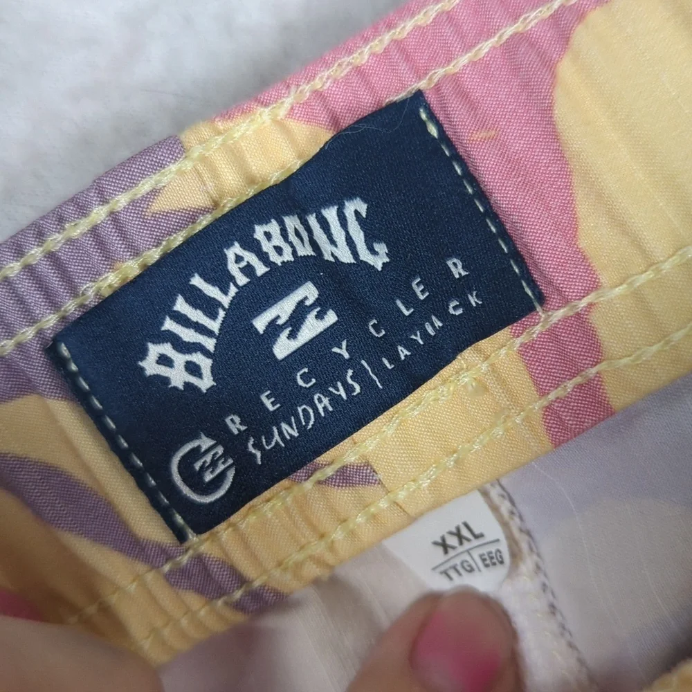 Billabong Men's Yellow & Pink Tropical Board Shorts‎ Size XXL